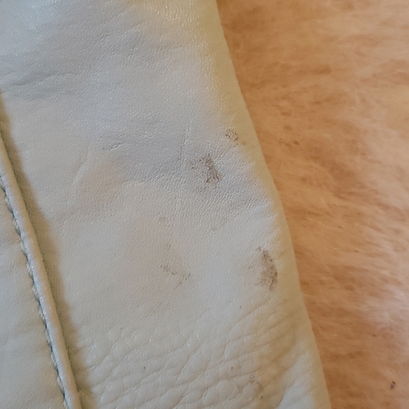 BCBGeneration | Baby Blue Tote - Picture 4 of 5